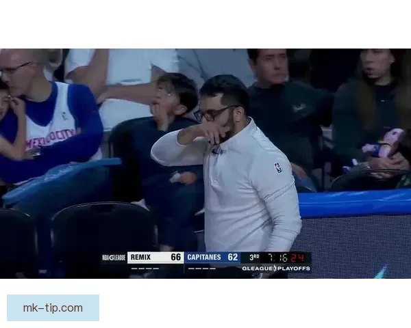 布克奈特35分引领反扑 撕裂之城险胜船长晋级季后赛